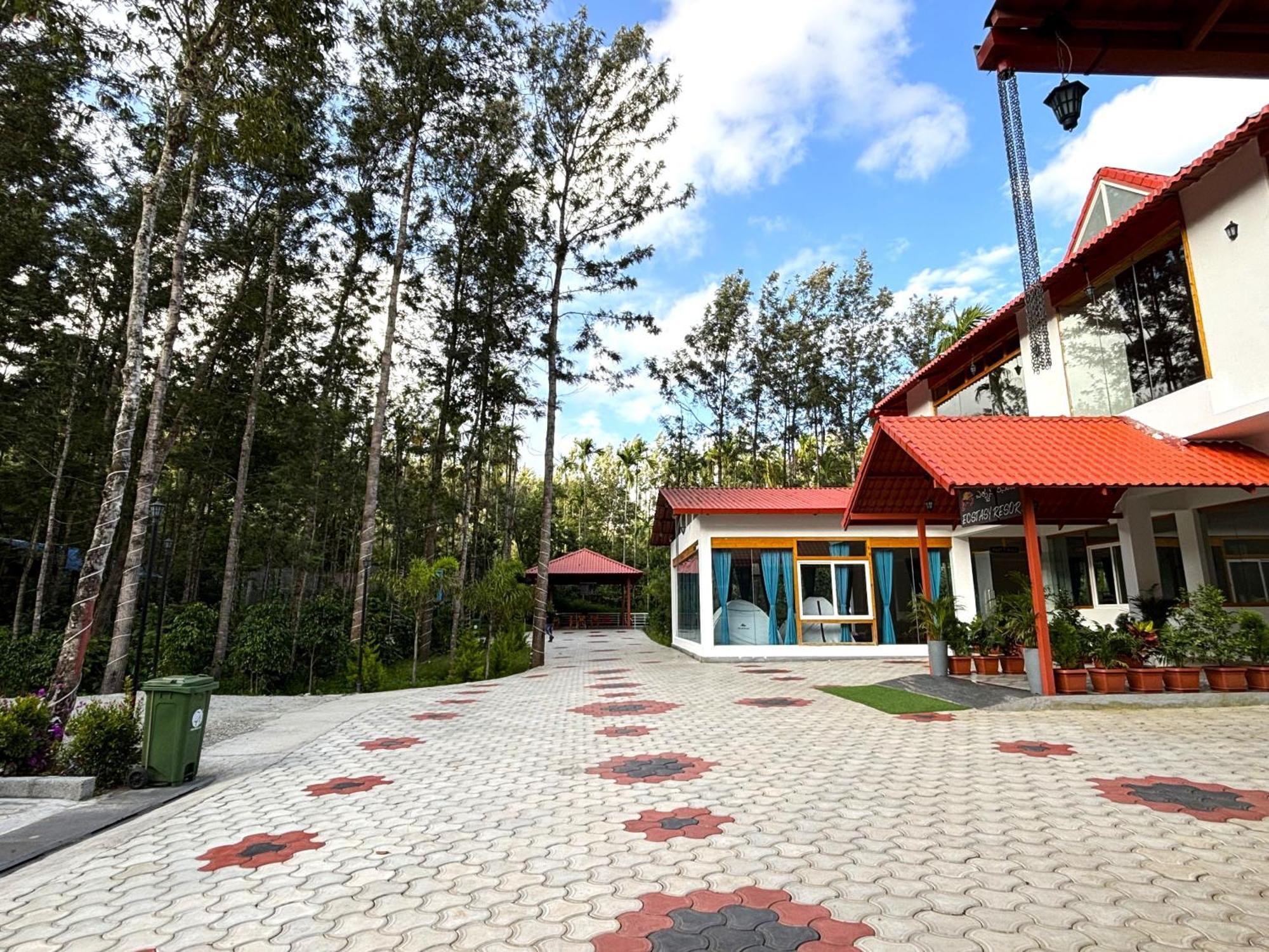 Ecstasy Tent Stay With Swimming Pool & Common Washroom Chikmagalūr Exterior foto